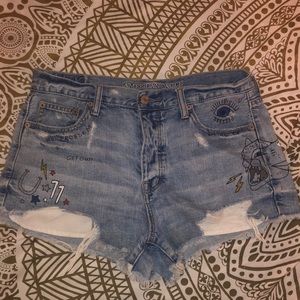 American Eagle Light Washed Denim Graphic Shorts